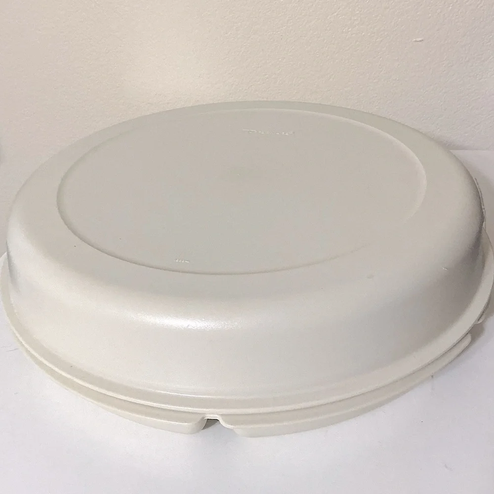 Vintage-Tupperware 4 PC Divided Serving Tray Cream